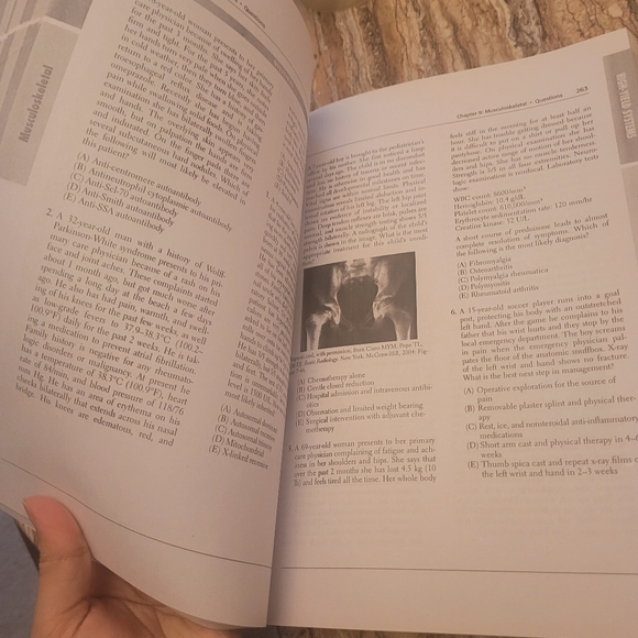 First Aid Usmle Step 2 ck - Picture 1 of 4